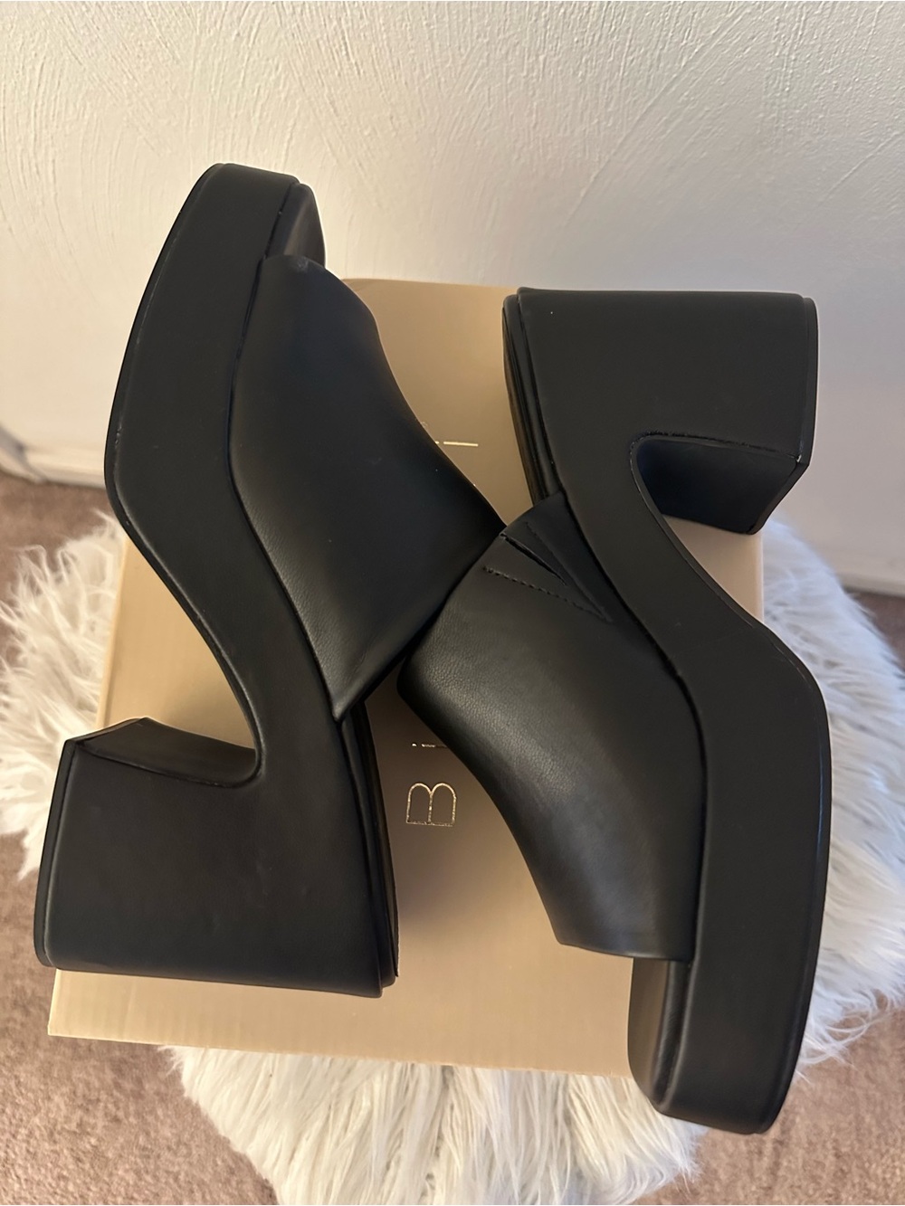 Billini Leslie Black Platform Block Heel Mules 8